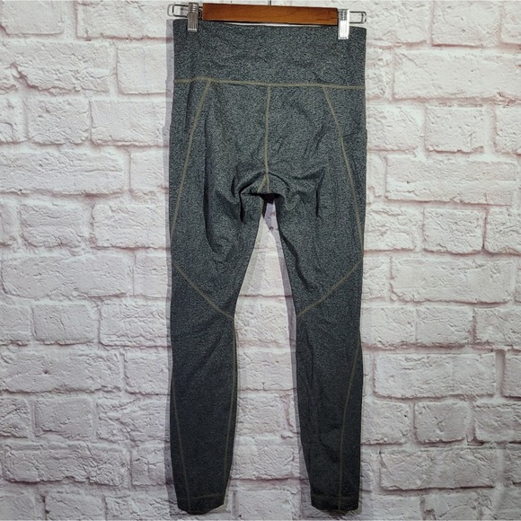 Athleta Heathered Gray High Rise Ankle Leggings - Picture 7 of 10